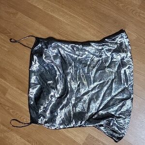 🛍 metallic spaghetti strap Top Size L